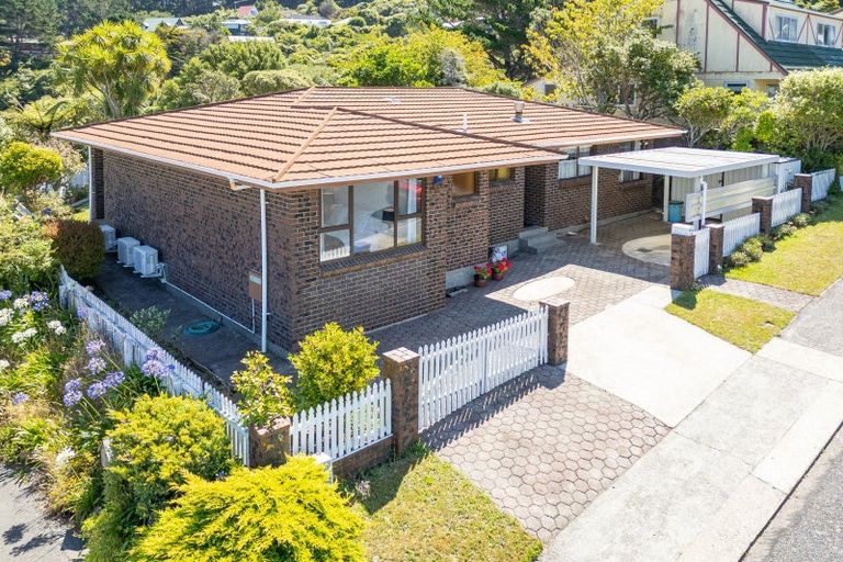 Photo of property in 57 Percy Dyett Drive, Karori, Wellington, 6012