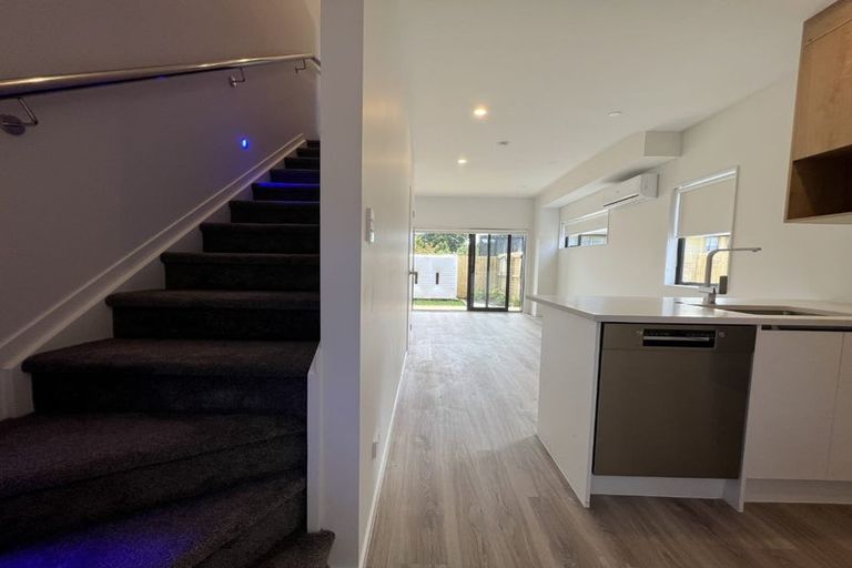 Photo of property in 4/43 Ranui Avenue, Ranui, Auckland, 0612