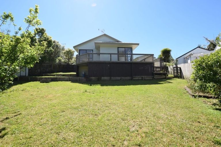Photo of property in 3 Chardon Place, Henderson, Auckland, 0612