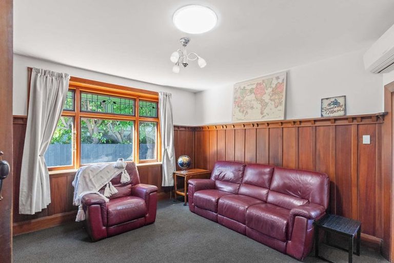 Photo of property in 130 Somerfield Street, Somerfield, Christchurch, 8024