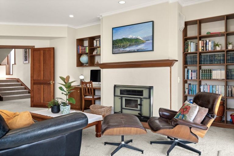 Photo of property in 463 Highgate, Maori Hill, Dunedin, 9010