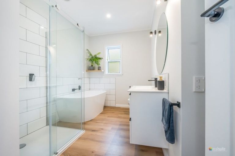 Photo of property in 46 Norton Park Avenue, Fairfield, Lower Hutt, 5011