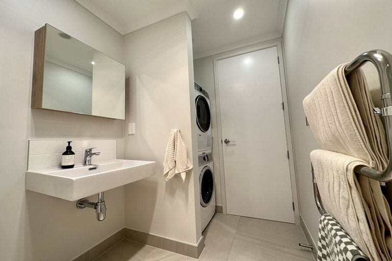 Photo of property in 5/96 Clark Road, Hobsonville, Auckland, 0616