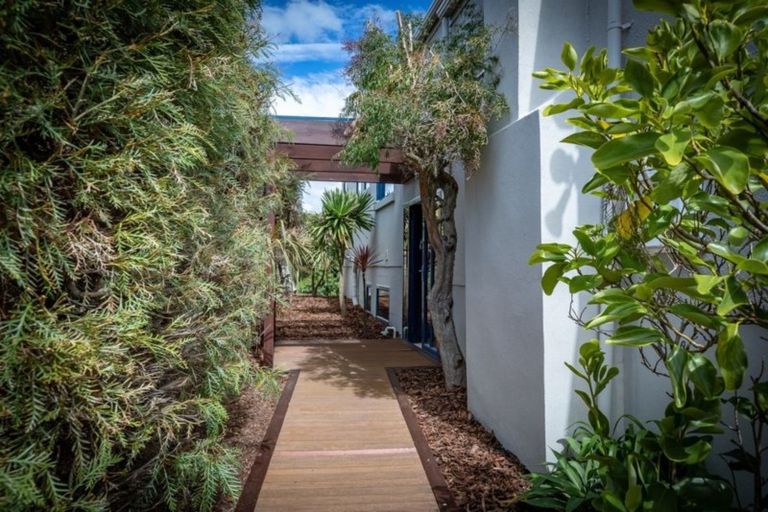 Photo of property in 8 Middleton Road, Paraparaumu Beach, Paraparaumu, 5032