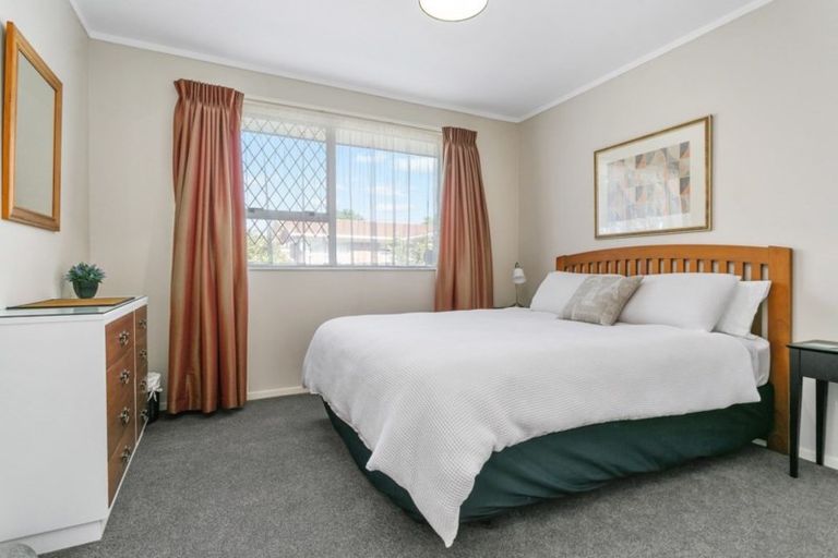 Photo of property in 9 Woodstock Crescent, Leamington, Cambridge, 3432