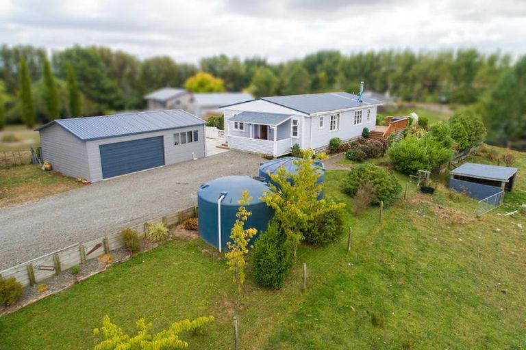 Photo of property in 42 Hastings Street, Halcombe, Feilding, 4779