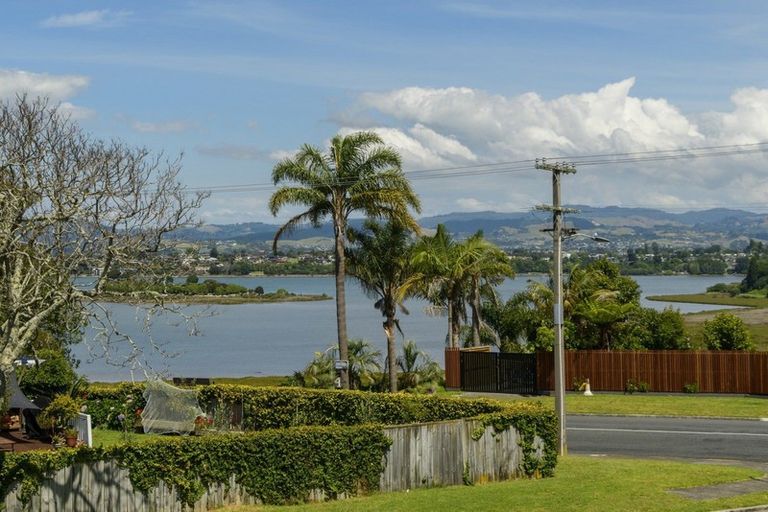 Photo of property in 4 Hillcrest Road, Otumoetai, Tauranga, 3110