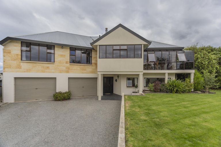 Photo of property in 2 Evered Street, Weston, Oamaru, 9401