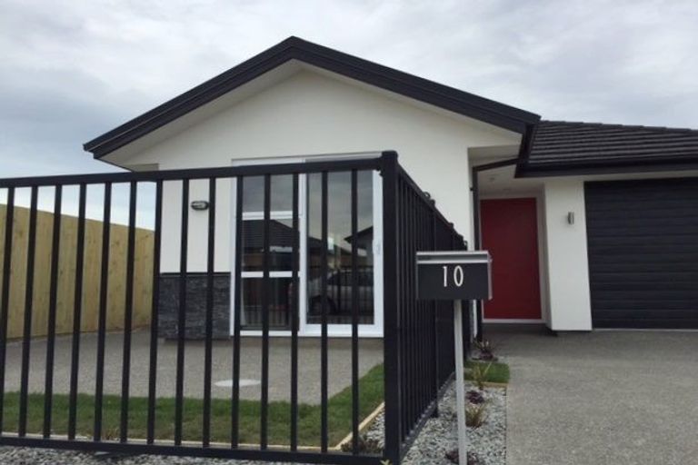 Photo of property in 10 Capil Court, Halswell, Christchurch, 8025