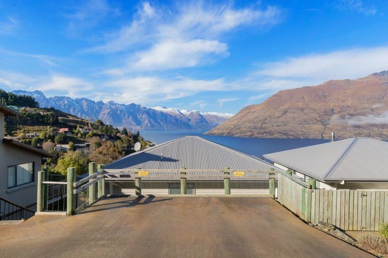 Photo of property in 58a Dart Place, Fernhill, Queenstown, 9300