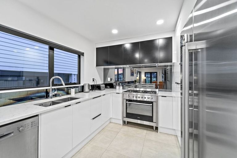 Photo of property in 94 Voyager Drive, Gulf Harbour, Whangaparaoa, 0930