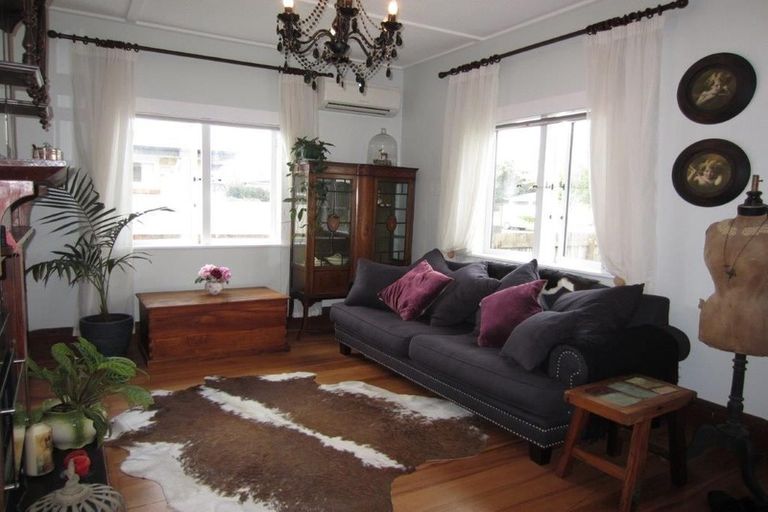 Photo of property in 11 East Street, Claudelands, Hamilton, 3214