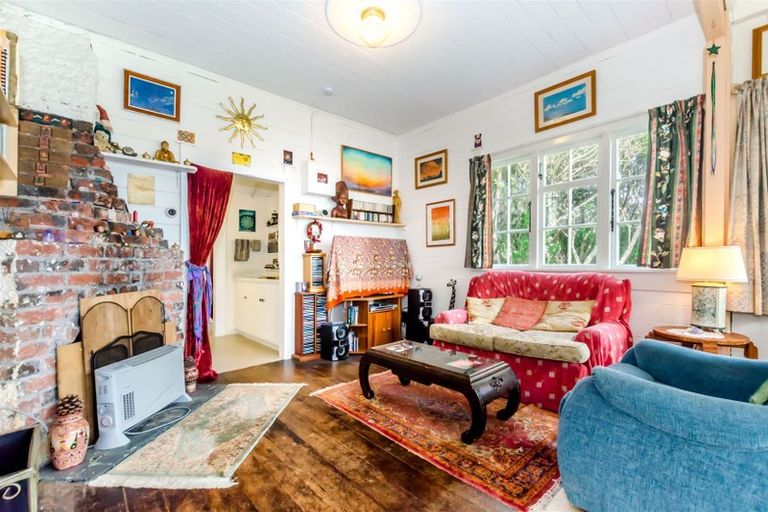 Photo of property in 17 Ocean Road, Paekakariki, 5034