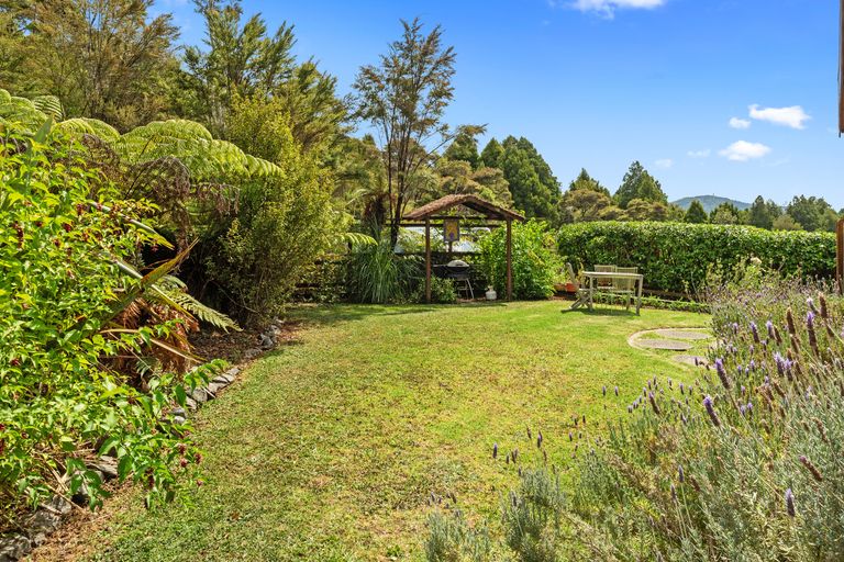 Photo of property in 181 Govan Wilson Road, Whangaripo, Warkworth, 0985