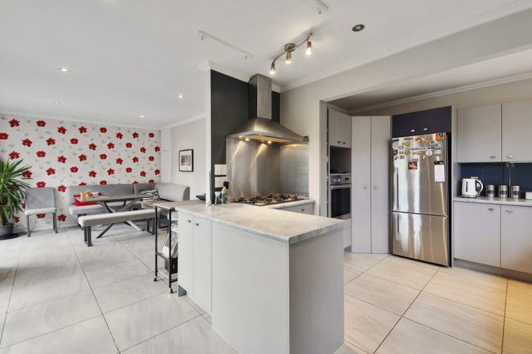 Photo of property in 131 Main North Road, Papanui, Christchurch, 8052