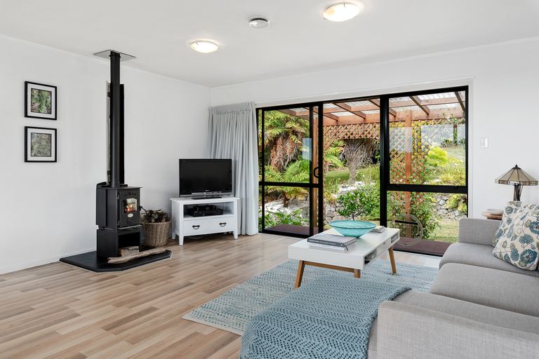 Photo of property in 181 Govan Wilson Road, Whangaripo, Warkworth, 0985