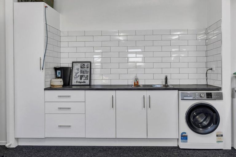 Photo of property in 355 Ngawhini Road, Hawera, 4674