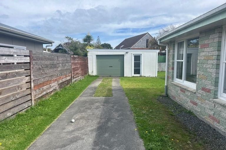 Photo of property in 7a Watson Drive, Paraparaumu Beach, Paraparaumu, 5032