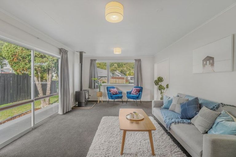 Photo of property in 59 Parenga Street, Wainuiomata, Lower Hutt, 5014