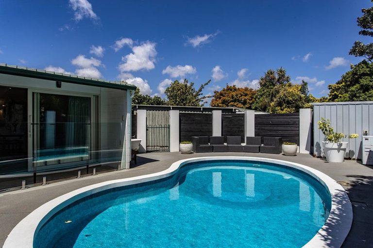 Photo of property in 59b Maidstone Road, Ilam, Christchurch, 8041