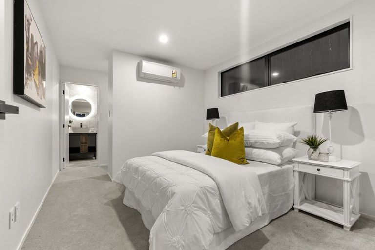 Photo of property in 18b Marama Street, Castor Bay, Auckland, 0620