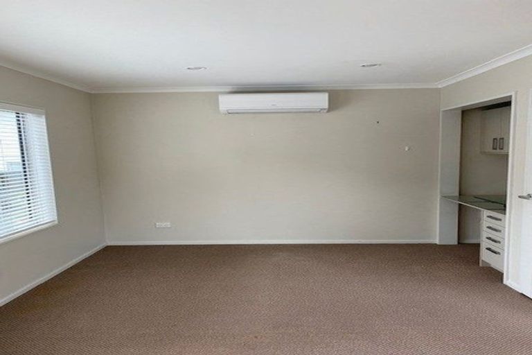 Photo of property in 1 Pohutukawa Avenue, Shelly Park, Auckland, 2014