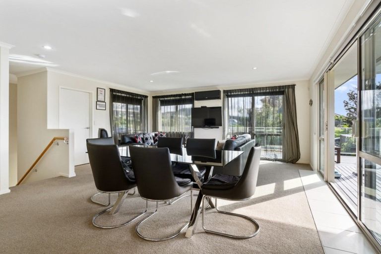 Photo of property in 100 Estuary View, Whangamata, 3620