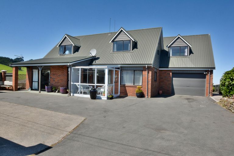 Photo of property in 326 Highcliff Road, Highcliff, Dunedin, 9013