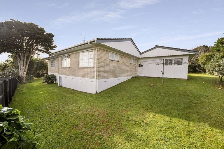 Photo of property in 25 Meachen Terrace, Waiuku, 2123