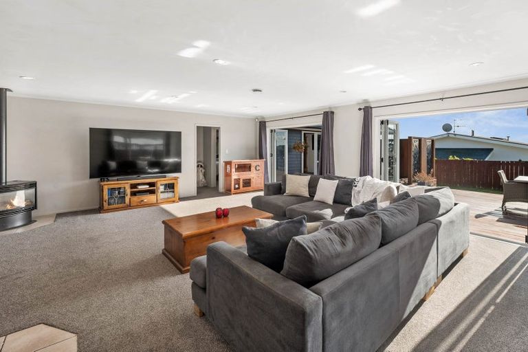 Photo of property in 94 Basley Road, Owhata, Rotorua, 3010