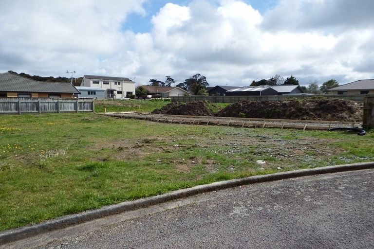 Photo of property in 8g Blennerville Close, Marton, 4710