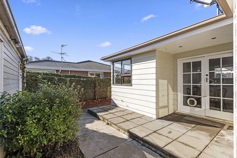 Photo of property in 1/39 Richill Street, Belfast, Christchurch, 8051