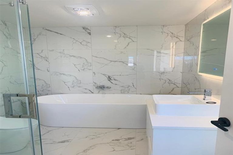 Photo of property in 45 Drumconnell Drive, Flat Bush, Auckland, 2019