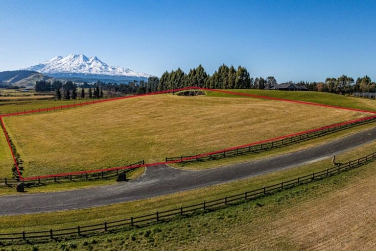 Photo of property in 6/76 Ruapehu Road, Ohakune, 4625