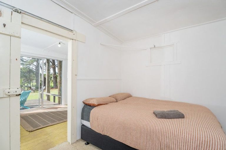 Photo of property in 5a Ocean Beach Road, Tairua, 3508