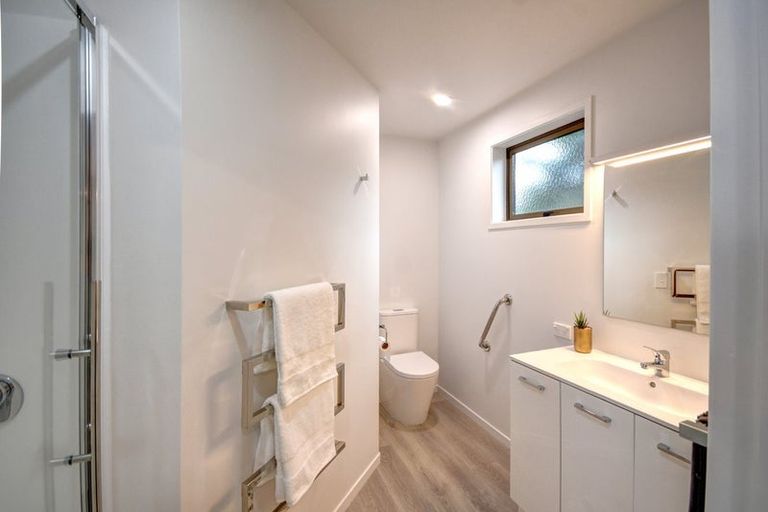 Photo of property in 4d Edinburgh Street, Green Island, Dunedin, 9018