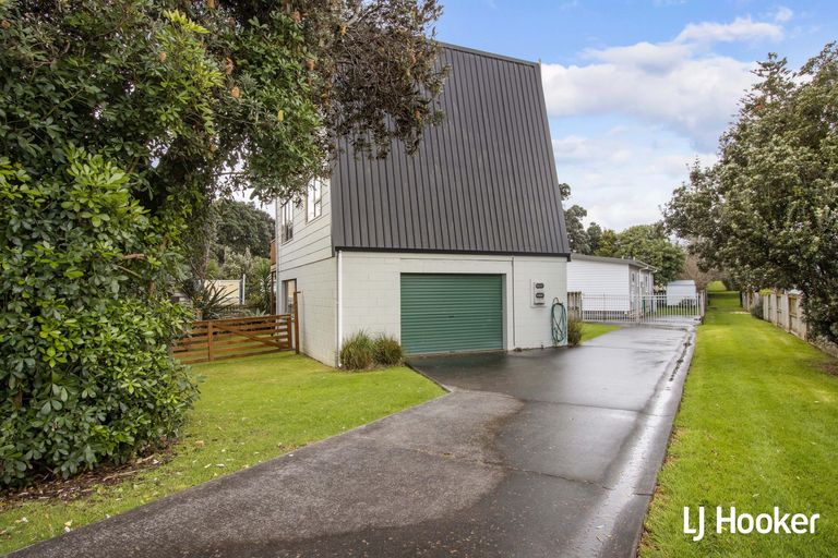 Photo of property in 43 Hillview Road, Waihi Beach, 3611