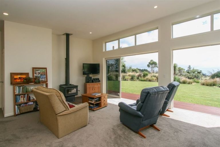 Photo of property in 1878 Egmont Road, Kaimiro, Inglewood, 4386