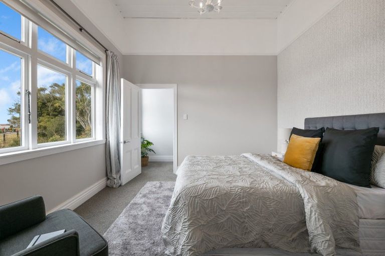 Photo of property in 56 Flint Road W, Stratford, 4332