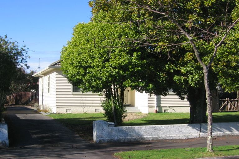 Photo of property in 43 Jellicoe Drive, Hamilton East, Hamilton, 3216