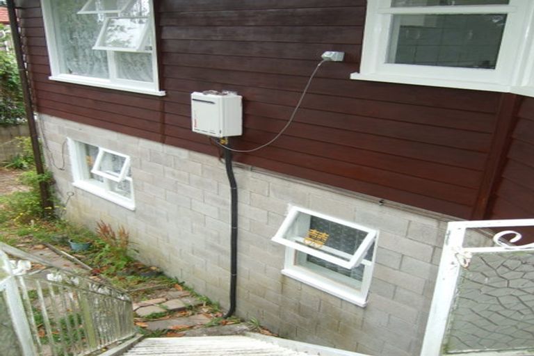 Photo of property in 125 Te Atatu Road, Te Atatu South, Auckland, 0610