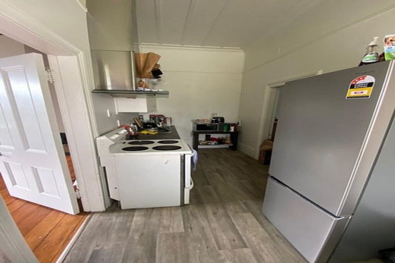 Photo of property in 81 De Lautour Road, Inner Kaiti, Gisborne, 4010