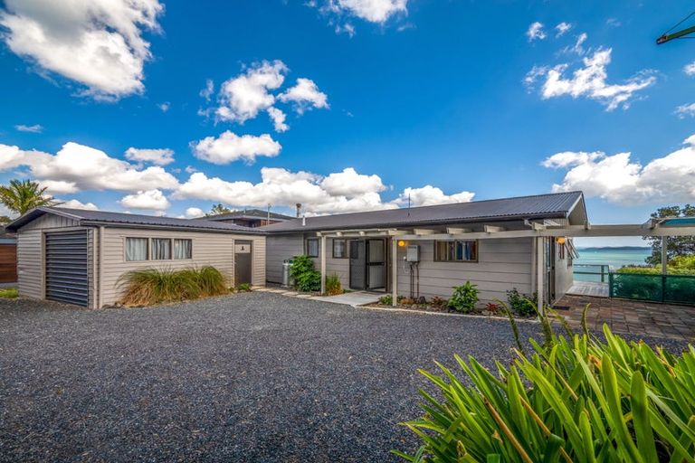 Photo of property in 202 Te Wahapu Road, Russell, 0272