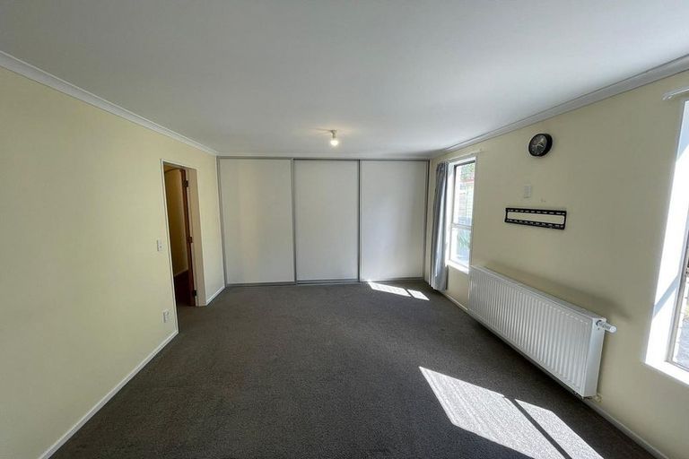 Photo of property in 54 Oroua Street, Eastbourne, Lower Hutt, 5013