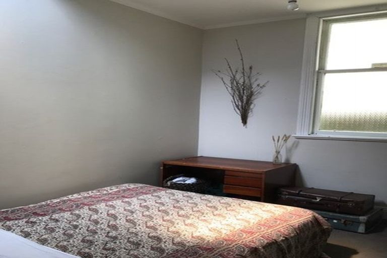 Photo of property in 86 Tasman Street, Mount Cook, Wellington, 6021