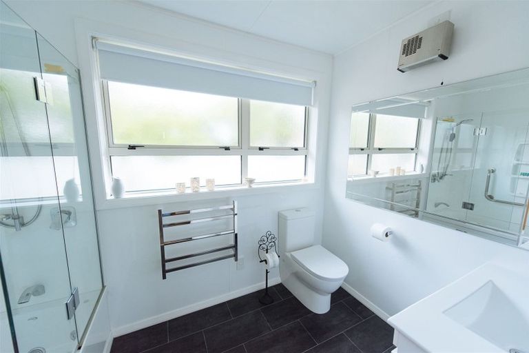 Photo of property in 75 Wilson Road, Balclutha, 9230