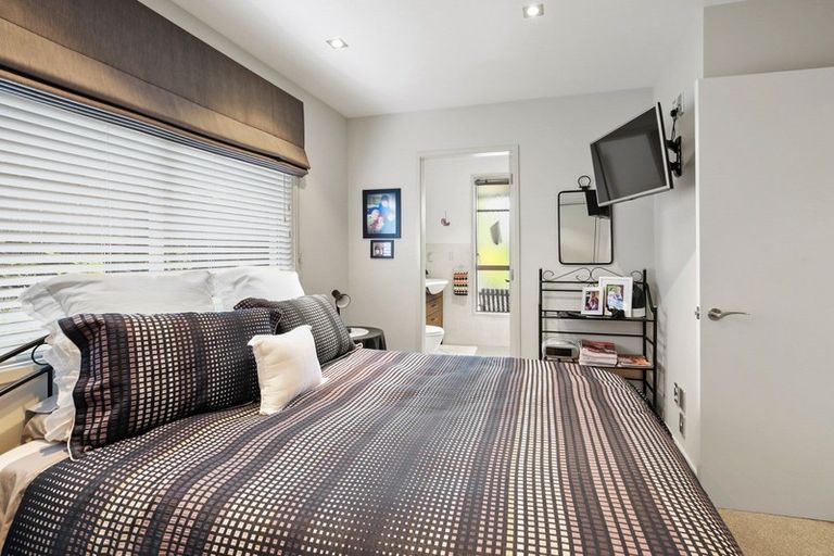 Photo of property in 6/21 Ruakiwi Road, Hamilton Lake, Hamilton, 3204