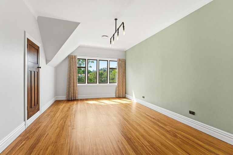 Photo of property in 4 Kent Road, Saint Johns Hill, Whanganui, 4501