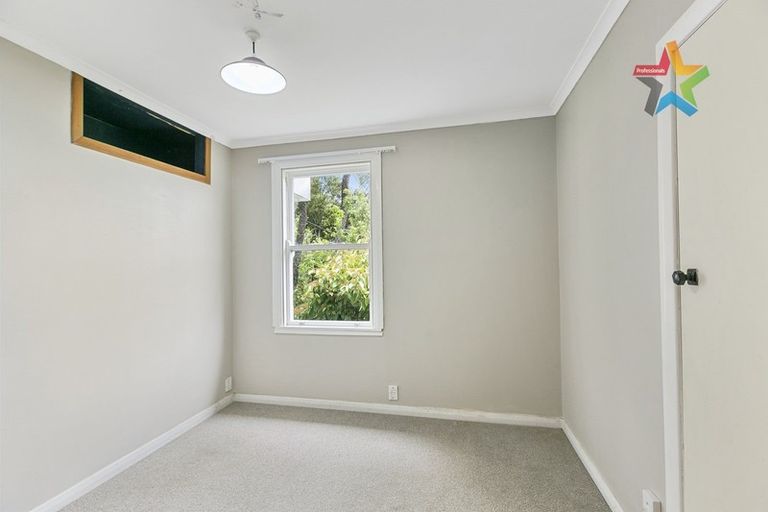 Photo of property in 25 Montgomery Avenue, Karori, Wellington, 6012