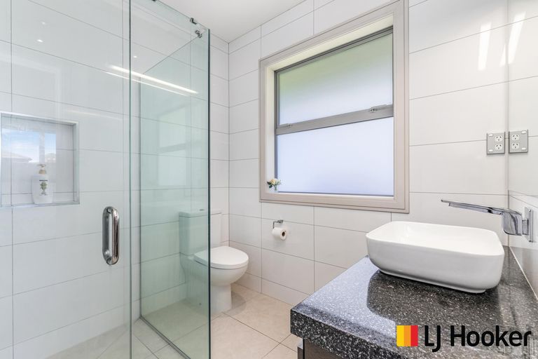 Photo of property in 8 Searle Drive, Patumahoe, Pukekohe, 2679